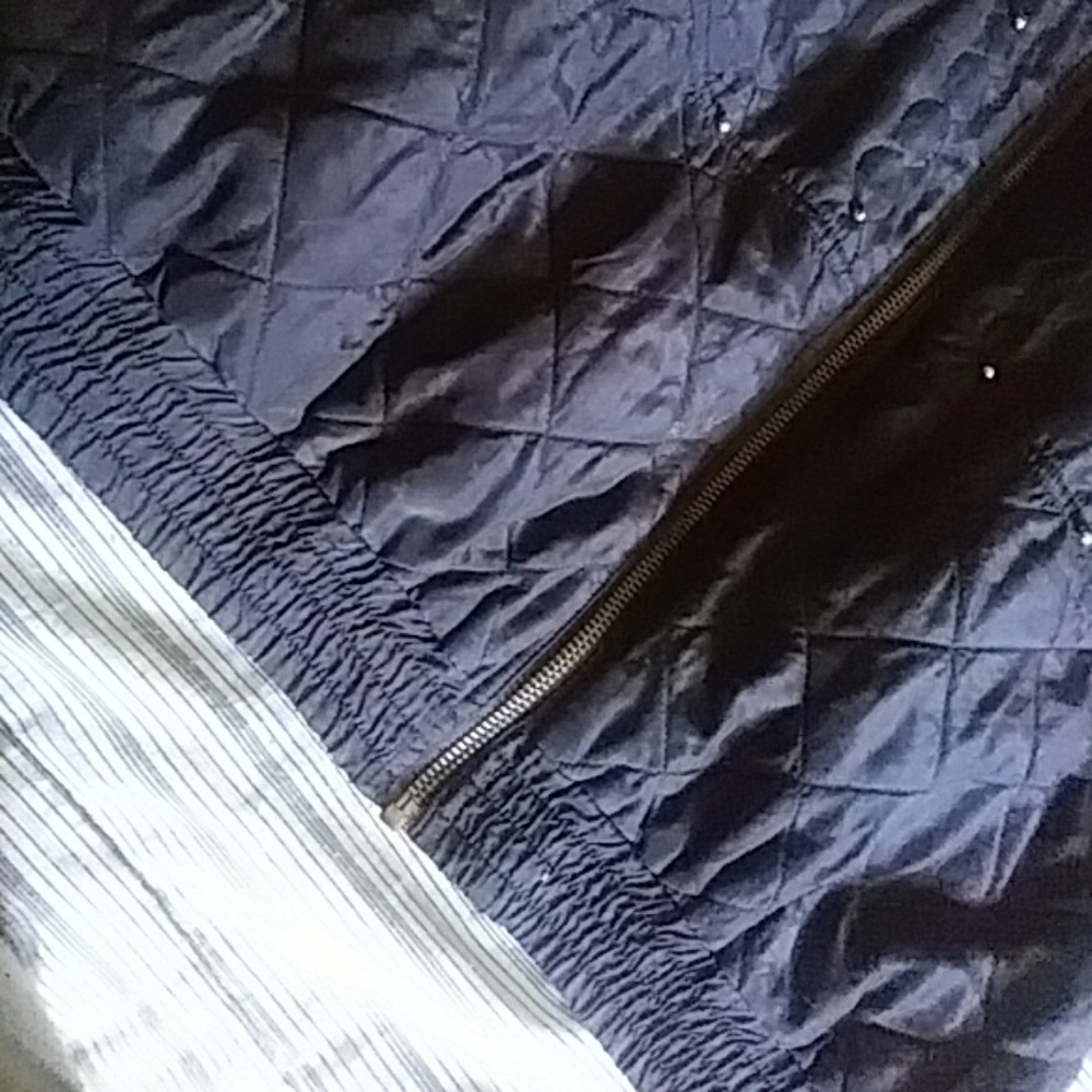 Jacket - Picture 3 of 4